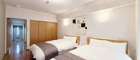 Strykejern/-brett, wi-fi og sengetøy