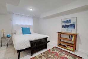 1 bedroom, iron/ironing board, travel cot, WiFi