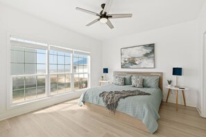 5 soverom, strykejern/-brett, wi-fi og sengetøy