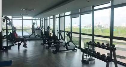 #4 29sqm 1-bedroom condo with pool, fitness, WiFi, AC in Bangkok