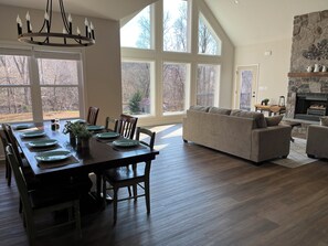 Interior - Shenandoah Gables Riverfront seclusion (Shenandoah)