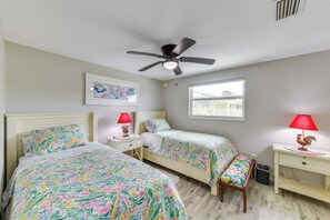 2 bedrooms, desk, iron/ironing board, travel crib