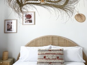 1 habitación, tabla de planchar con plancha, internet y ropa de cama 