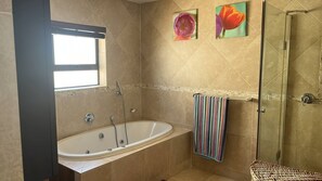 Shower, towels