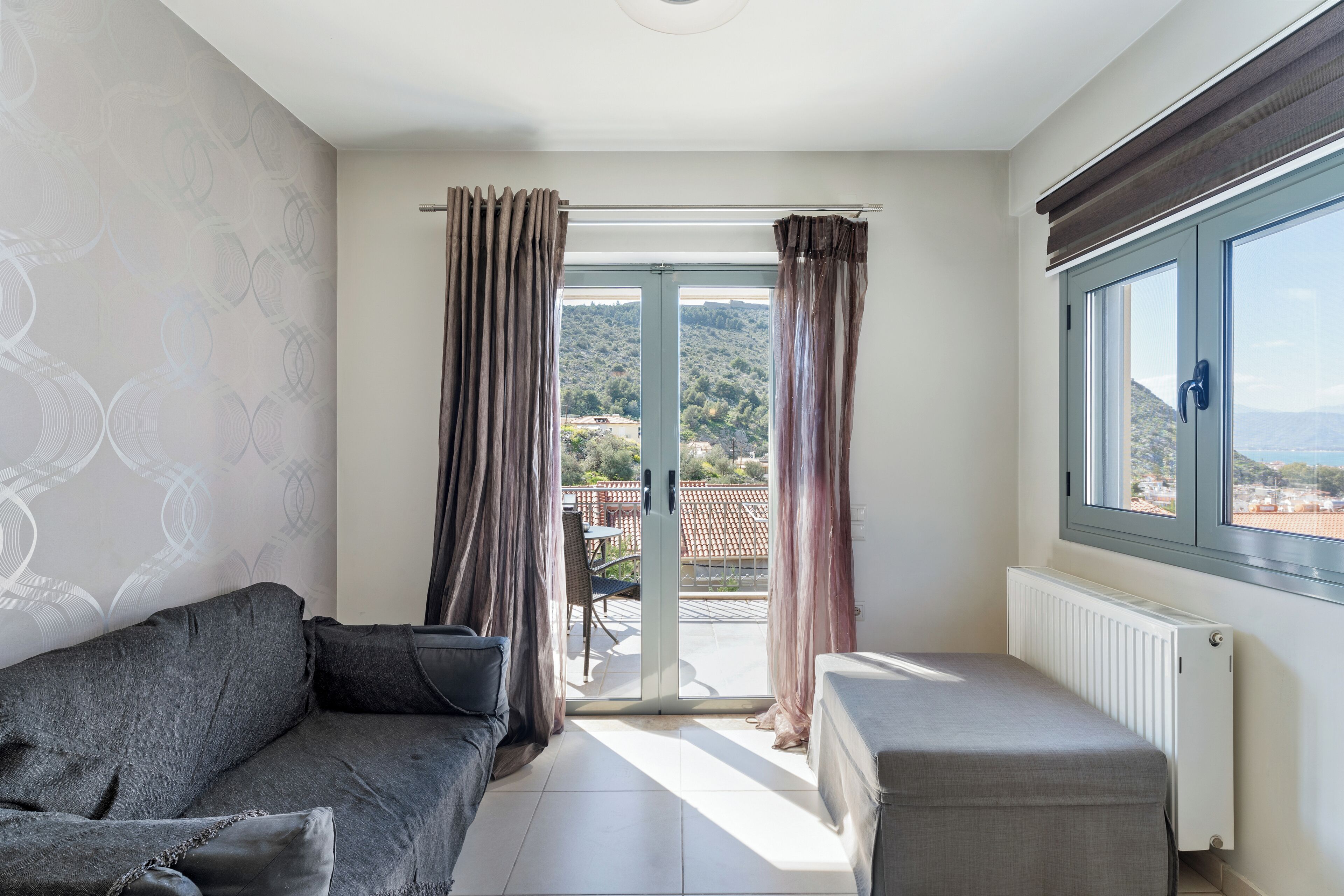 Superior Twin Room, Sea View | Free minibar items, desk, soundproofing, free WiFi