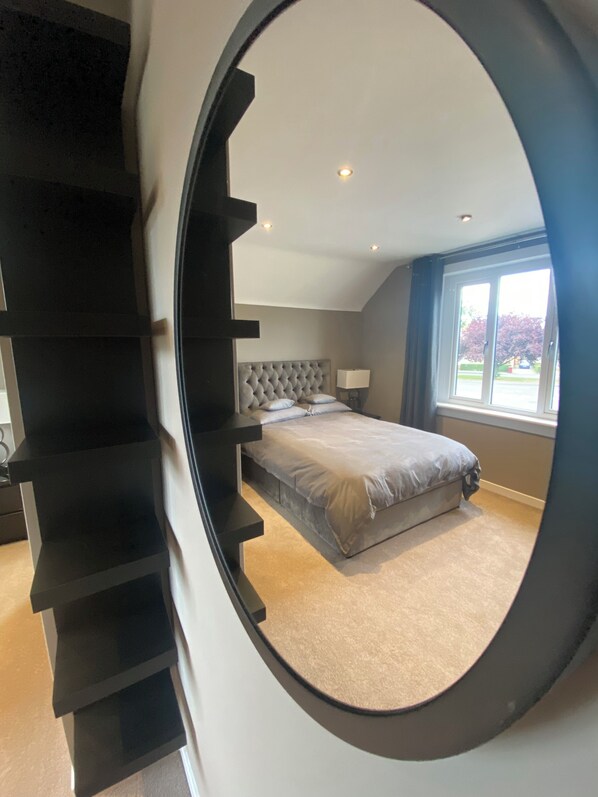 2 bedrooms, bed sheets