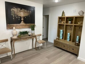 Interior - Elegant Midtown 4BR w/ Private Pool | 8 mins to Downtown (Phoenix)