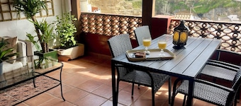 Mirador de San Benito House