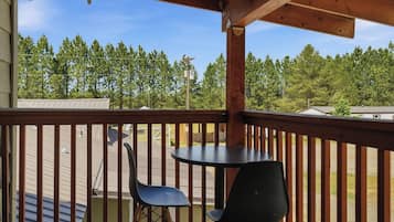 Upstairs Suite | Balcony