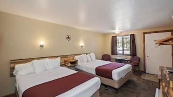 Kamar Double Deluks | Didekorasi berbeda-beda dan dilengkapi dengan perabotan berbeda-beda