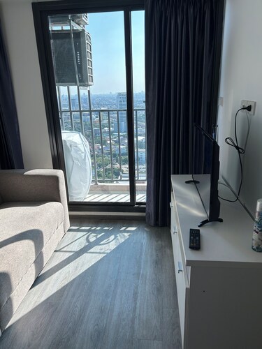 #1 Summer sunshine 29sqm
Room with AC, fitness room, WiFi, pool, washing machine