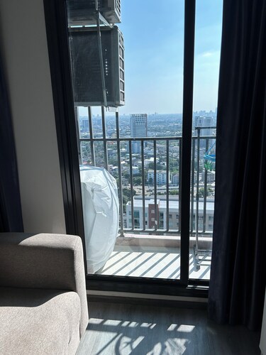 #1 Summer sunshine 29sqm
Room with AC, fitness room, WiFi, pool, washing machine