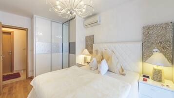 Apartment | 2 bedrooms, iron/ironing board