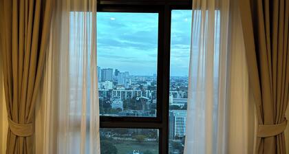 #3 Warm and peaceful 29sqm 1-bedroom in Bangkok with AC, fitness, pool, WiFi