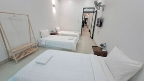 Blackout curtains, soundproofing, free WiFi, bed sheets - HT Airport Inn (Hanoi)