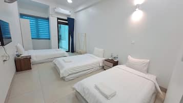 Luxury Shared Dormitory | Individually decorated, blackout drapes, soundproofing, free WiFi