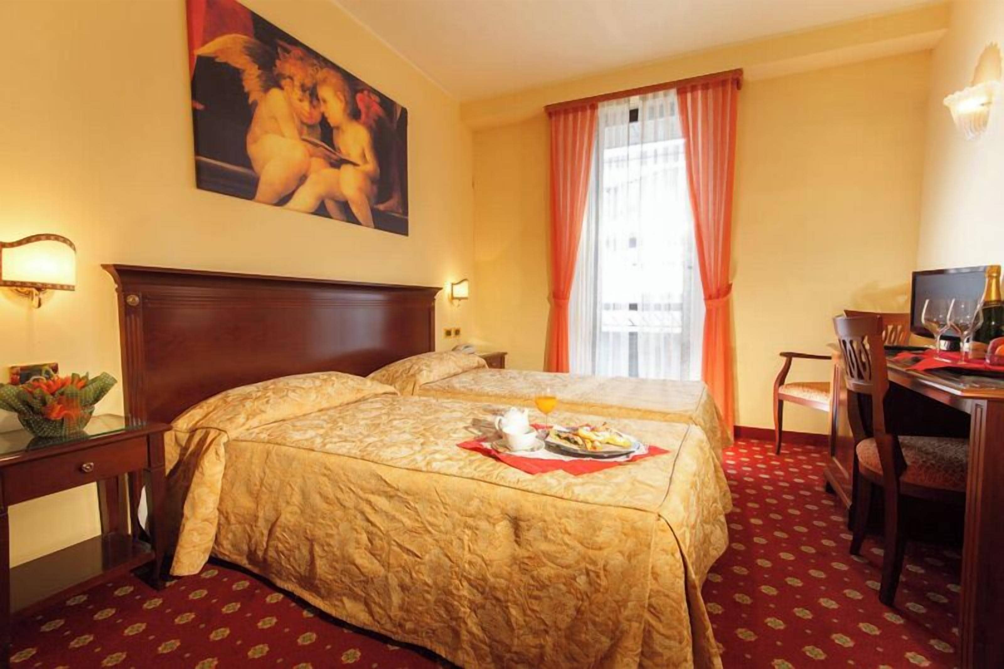 Double or Twin Room, Mountain View