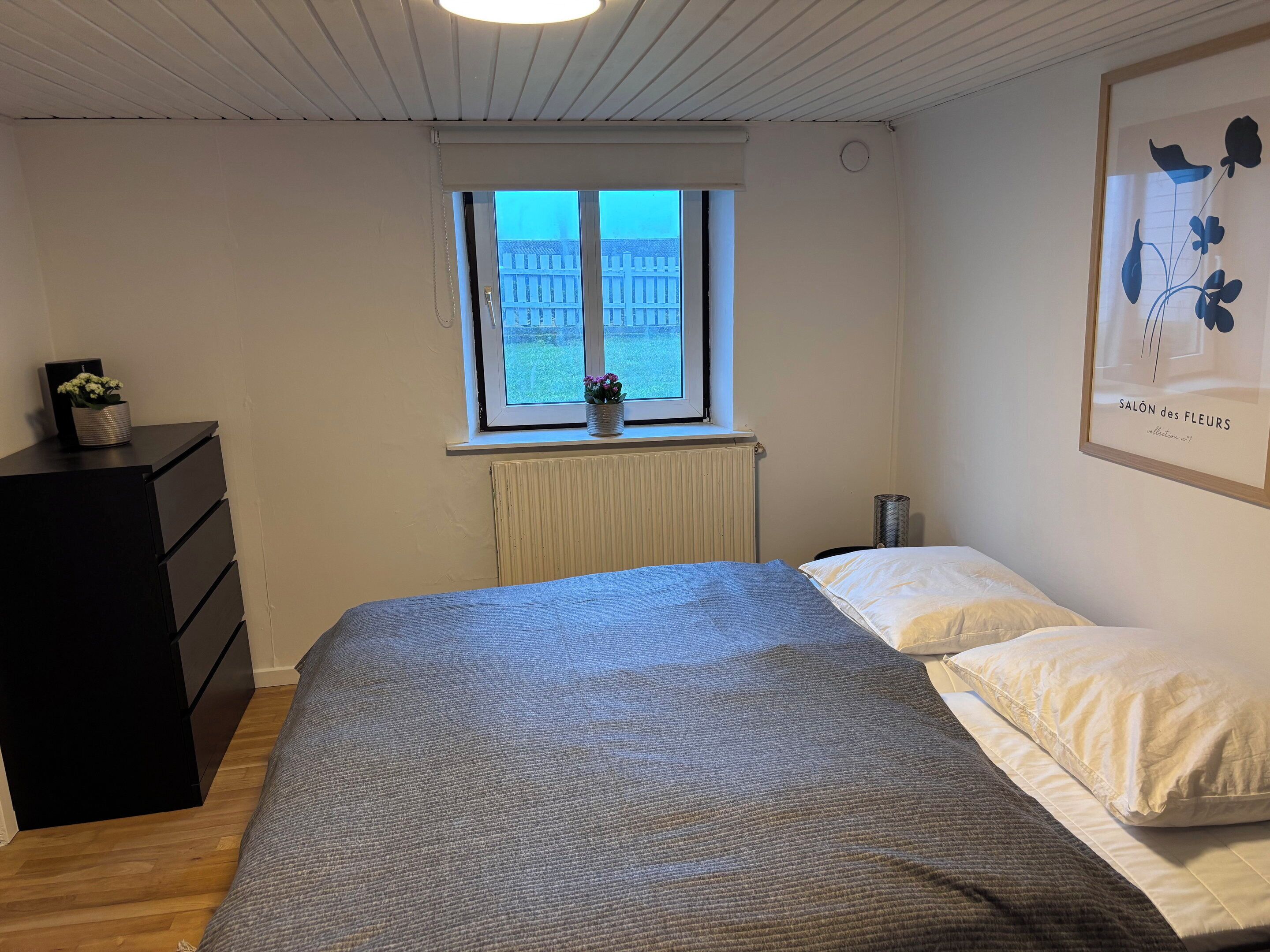 2 soverom, strykejern/-brett og wi-fi (inkludert)