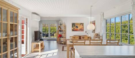 تناول الطعام