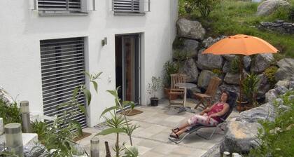 Ferienwohnung 'Bania' mit privater Terrasse, Wi-Fi und Klimaanlage