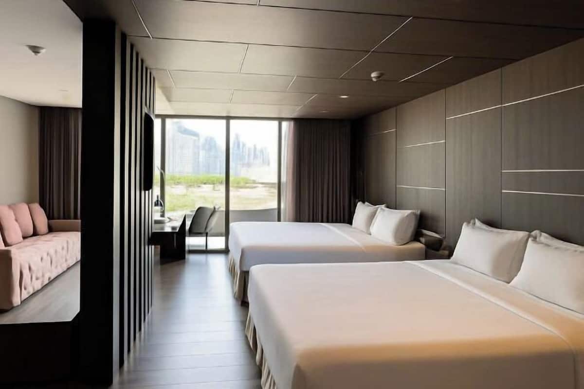 1 bedroom, memory-foam beds, minibar, in-room safe
