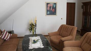 Fernseher, Stereoanlage