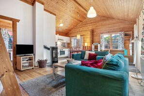 TV, peis og stereoanlegg