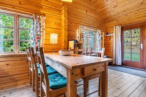 Dining - Apartment 'Maria' with Private Terrace, Private Garden and Wi-Fi (Zislow)