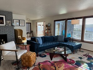 Smart TV, DVD player, books