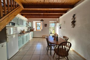 Refrigerador, microondas, parrilla de estufa y lavavajillas