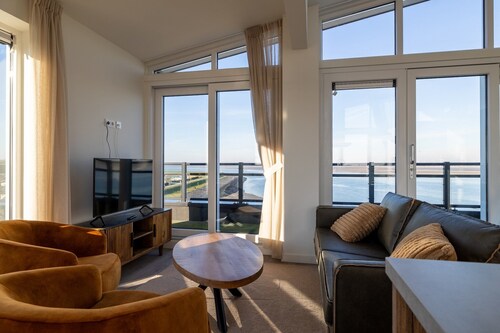 Penthouse in Sint-Annaland am Strand