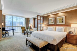 Desk, iron/ironing board, WiFi, bed sheets