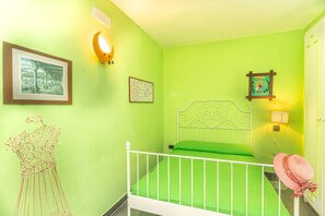 3 bedrooms, iron/ironing board, free WiFi - Villa in Termini with 3 bedrooms sleeps 6 (Termini)