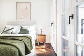 1 slaapkamer, een strijkplank/strijkijzer, wifi, beddengoed