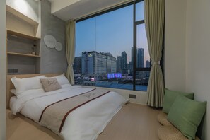 Superior tweepersoonskamer, Japanse futon, niet-roken, uitzicht op stad | Verduisterende gordijnen, geluiddichte muren, gratis wifi, beddengoed