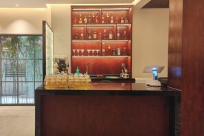 Bar (on property) - Stargazing Platform Inn - Guangzhou ChenClanAcademy & ShaMian & YongQingFang Branch (Guangzhou)