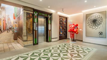 Elevator