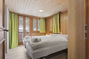 2 chambres, accès au Wi-Fi (inclus), literie fournie