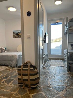 2 soverom, safe på rommet, strykejern/-brett og wi-fi (inkludert)