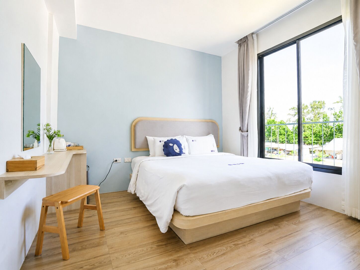 Chambre supérieure double | Bureau, accès au Wi-Fi (inclus), literie fournie