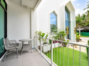 Family Room | Terrace/patio - Kokotel Krabi Seaside (Krabi)