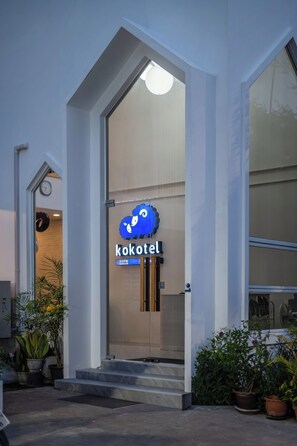 Entrada al alojamiento
