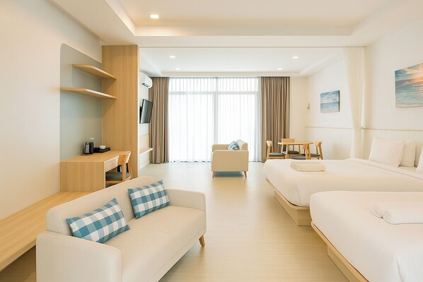 Family Room | Desk, free WiFi, bed sheets - Sea Side Ao Nang Landmark Night Market Krabi (Krabi)