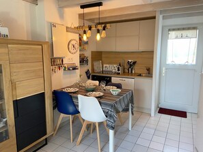 Køleskab, mikrobølgeovn, ovn, opvaskemaskine