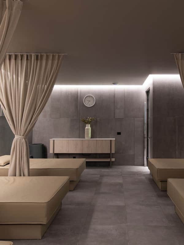 Sauna, bain à remous, hammam, sources chaudes/minérales
