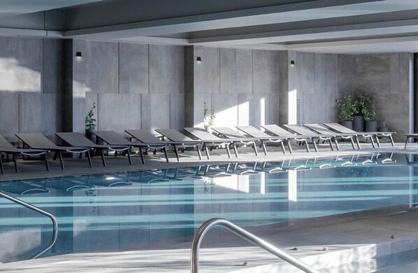 2 indoor pools, 2 outdoor pools, open 9:00 AM to 11:00 PM, sun loungers