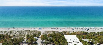 Sunrise Park Jewel in Port Charlotte with free pool heat