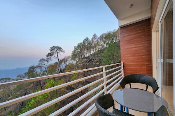Premium Room, Balcony, Mountain View | Blackout drapes, iron/ironing board (on request), WiFi (free)