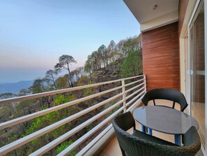 Premium Room, Balcony, Mountain View