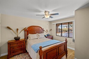 1 bedroom, desk, free WiFi